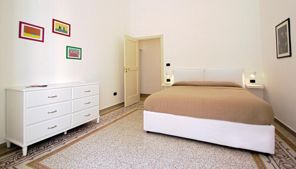 Casa Dante - Historic Apartment In The Perfect Naples Location Eksteriør billede
